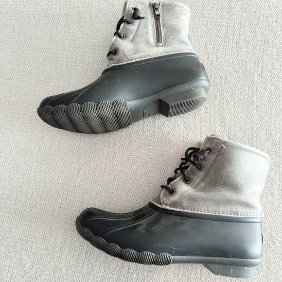 Sperry Grey + Black Saltwater Duck Boots Size 9 Snow Boots Outdoor Winter - Picture 3 of 7